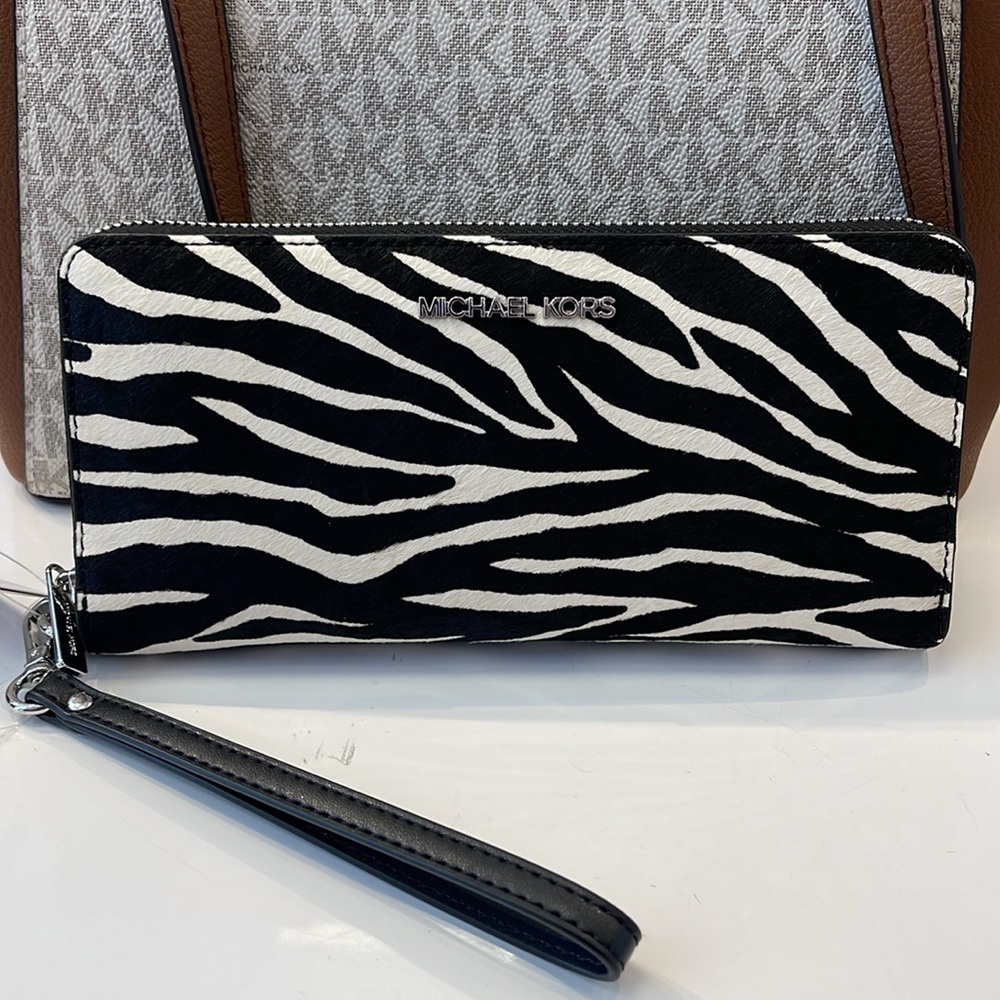 MICHAEL KORS Large Continental Wristlet Phone Case Wallet Exotic Print Hair Calf - Picture 15 of 16